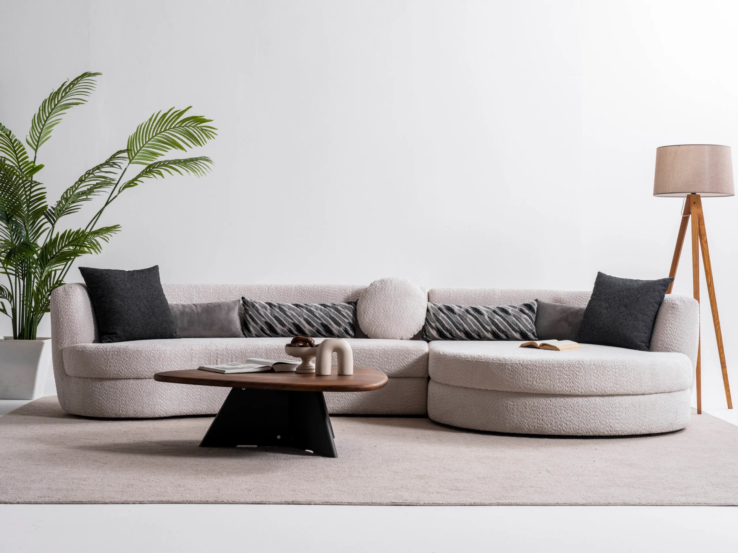 Vera Sectional