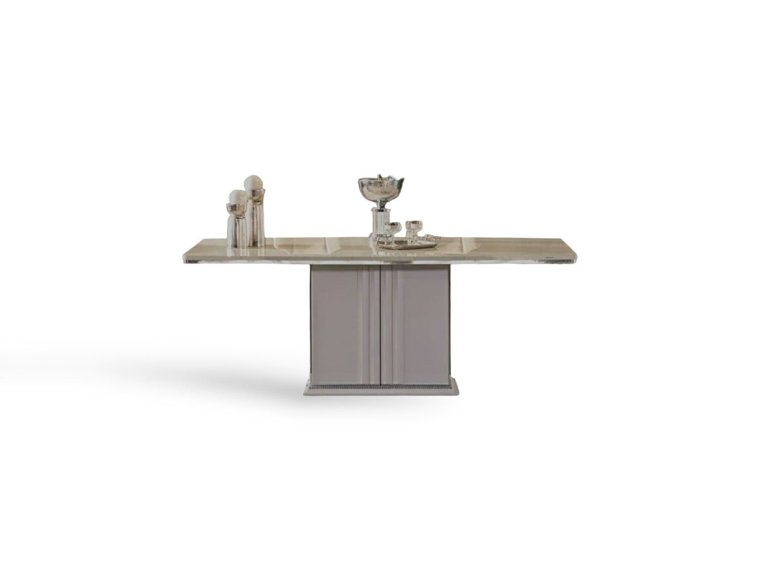 Gravita Dining Table