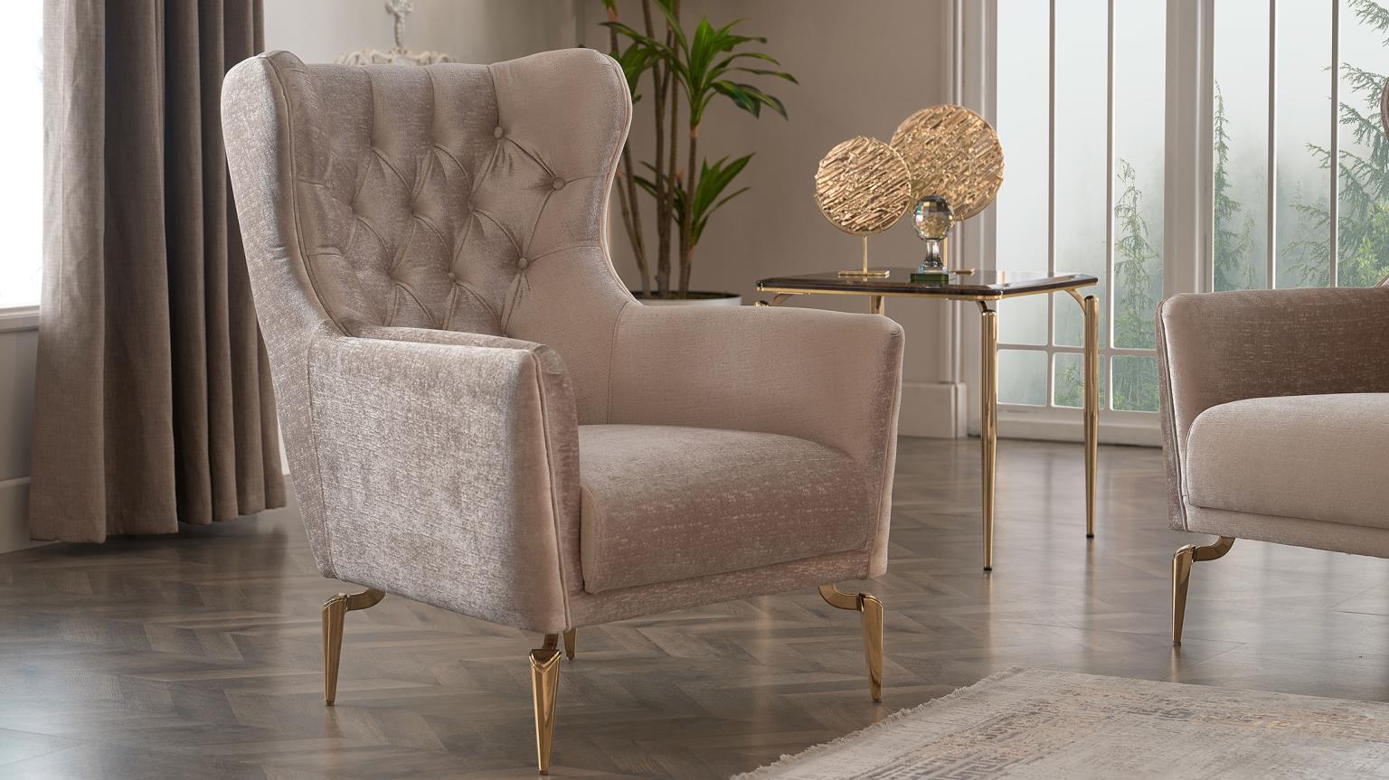 Plaza Accent Chair