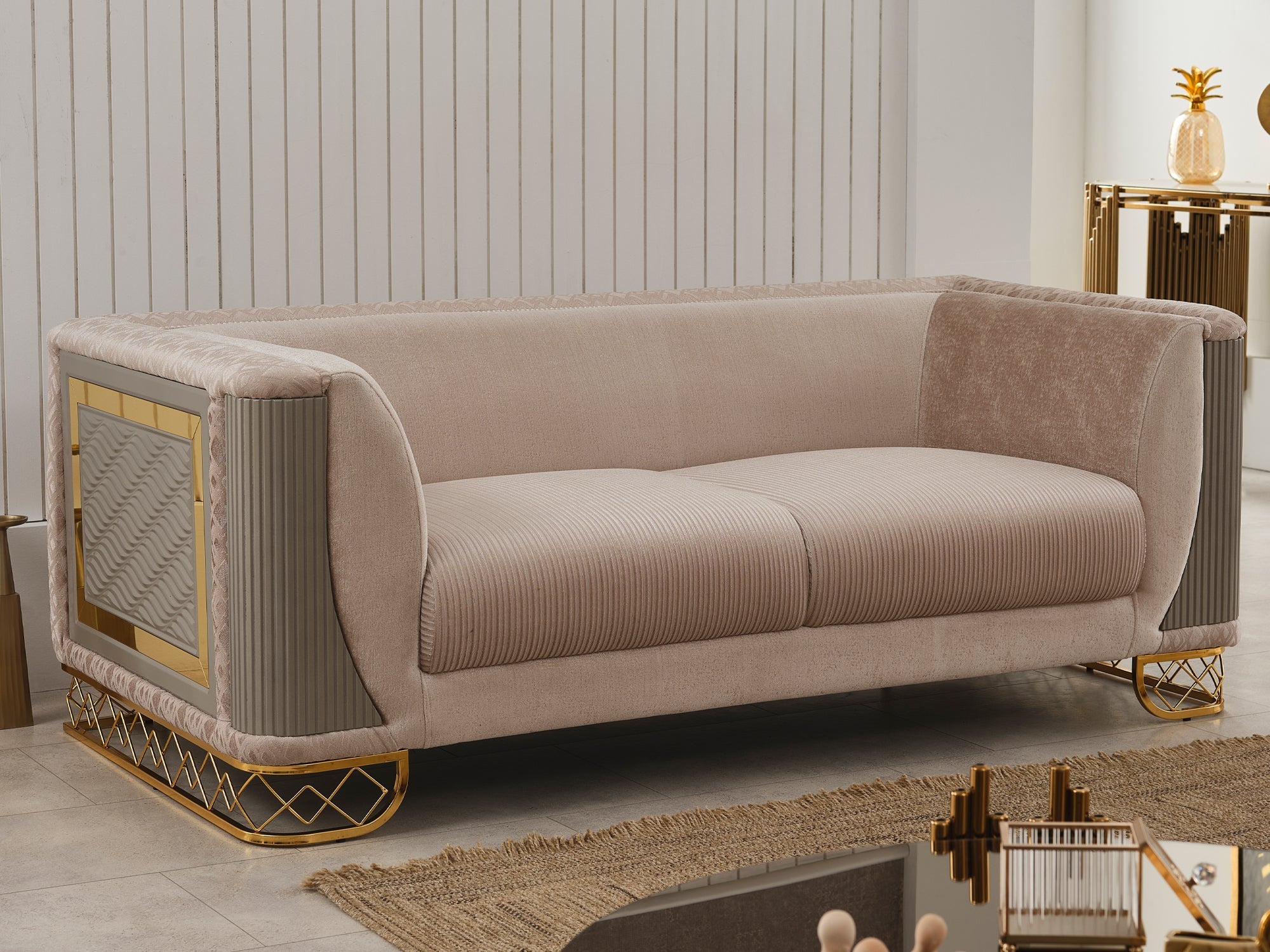 Valentino Loveseat