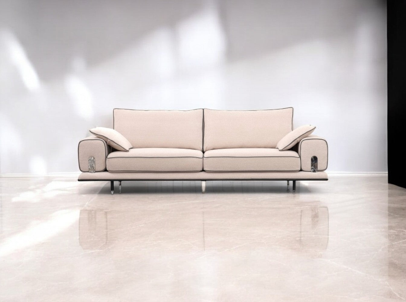 Lucca Sofa